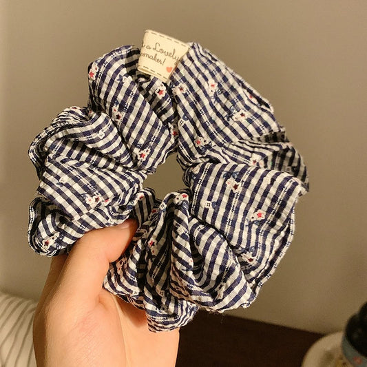 Mini Flower Scrunchie